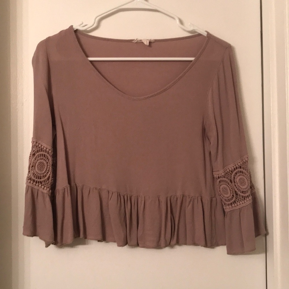 Crop Top with Quarter-length Detailed Sleeves